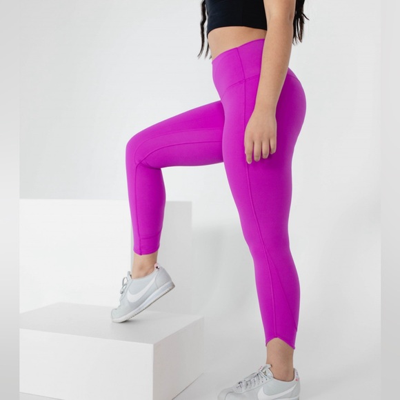 Savvi Dancer 24” Leggings, Berry Color, Size Medium, Tulip Hem - Picture 3 of 11